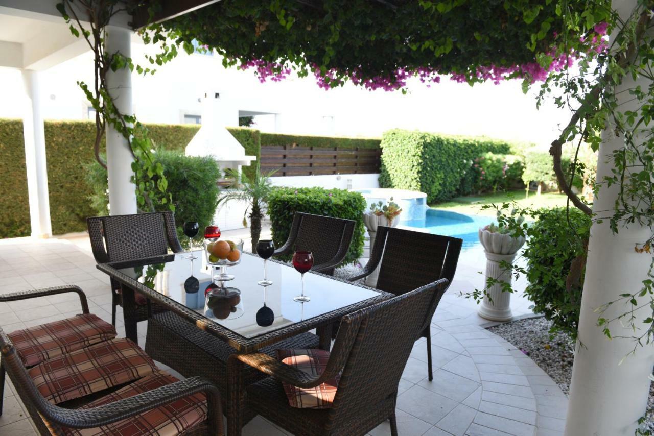 Karythia Villa Pyla Luaran gambar