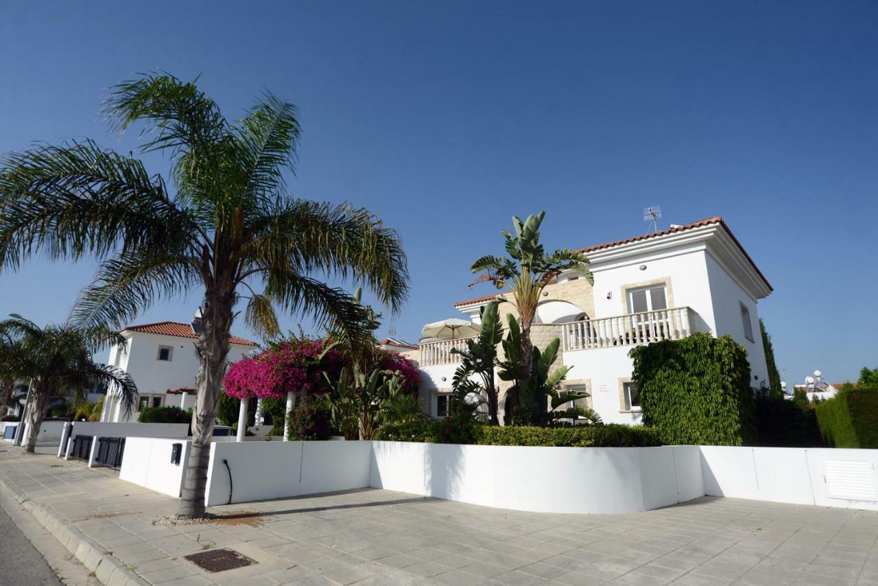 Karythia Villa Pyla Luaran gambar